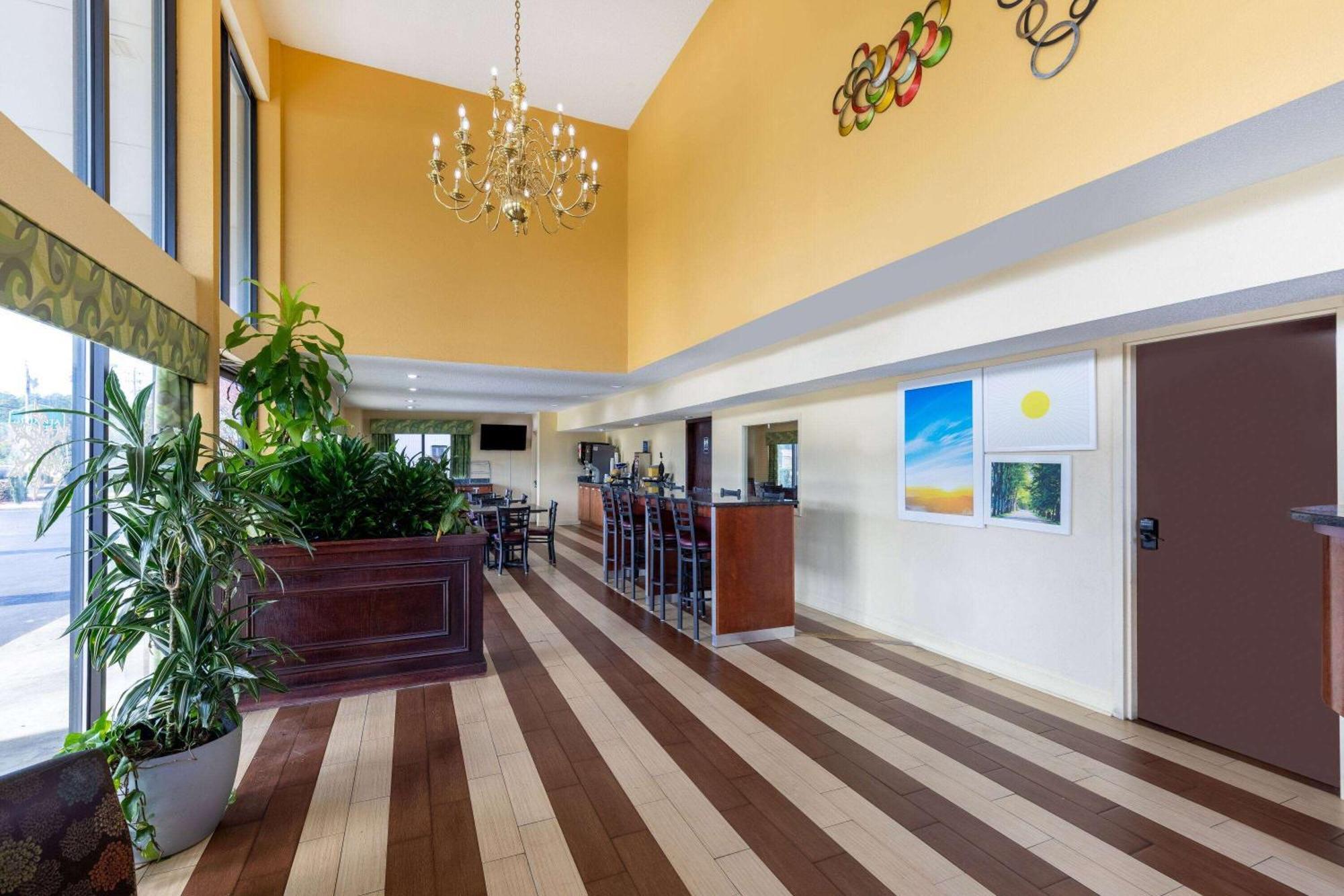 Days Inn By Wyndham Florence/I-95 North Exterior foto